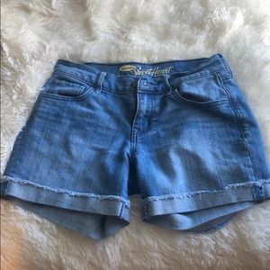 old navy jean shorts! 😇